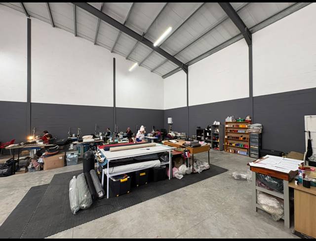 322M² WAREHOUSE TO LET IN FIRGROVE